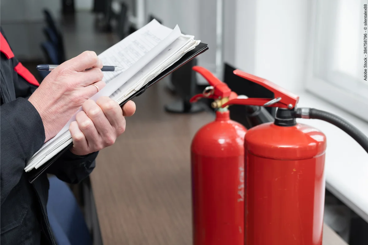 In diesem ausführlichen Artikel erfahren Sie detailliert alles wissenswerte darüber worauf ein Brandschutz Architekt achten sollte...